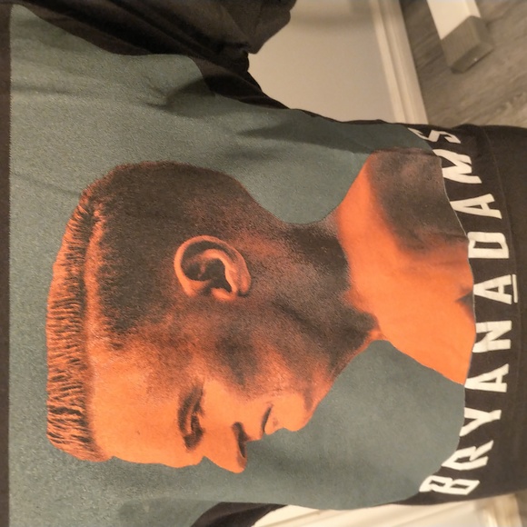 2019 Bryan Adams Shine a Light World tour concert T - Picture 4 of 7